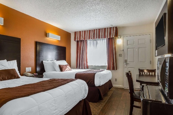 Rodeway Inn Wine Country image 2